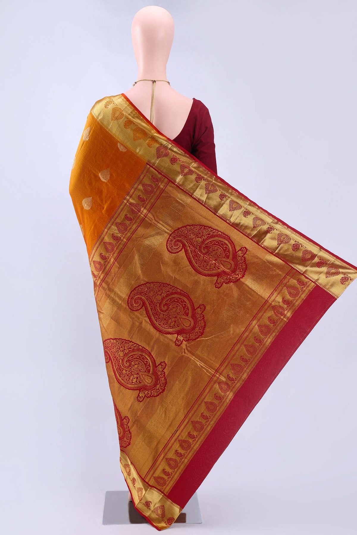pallu body