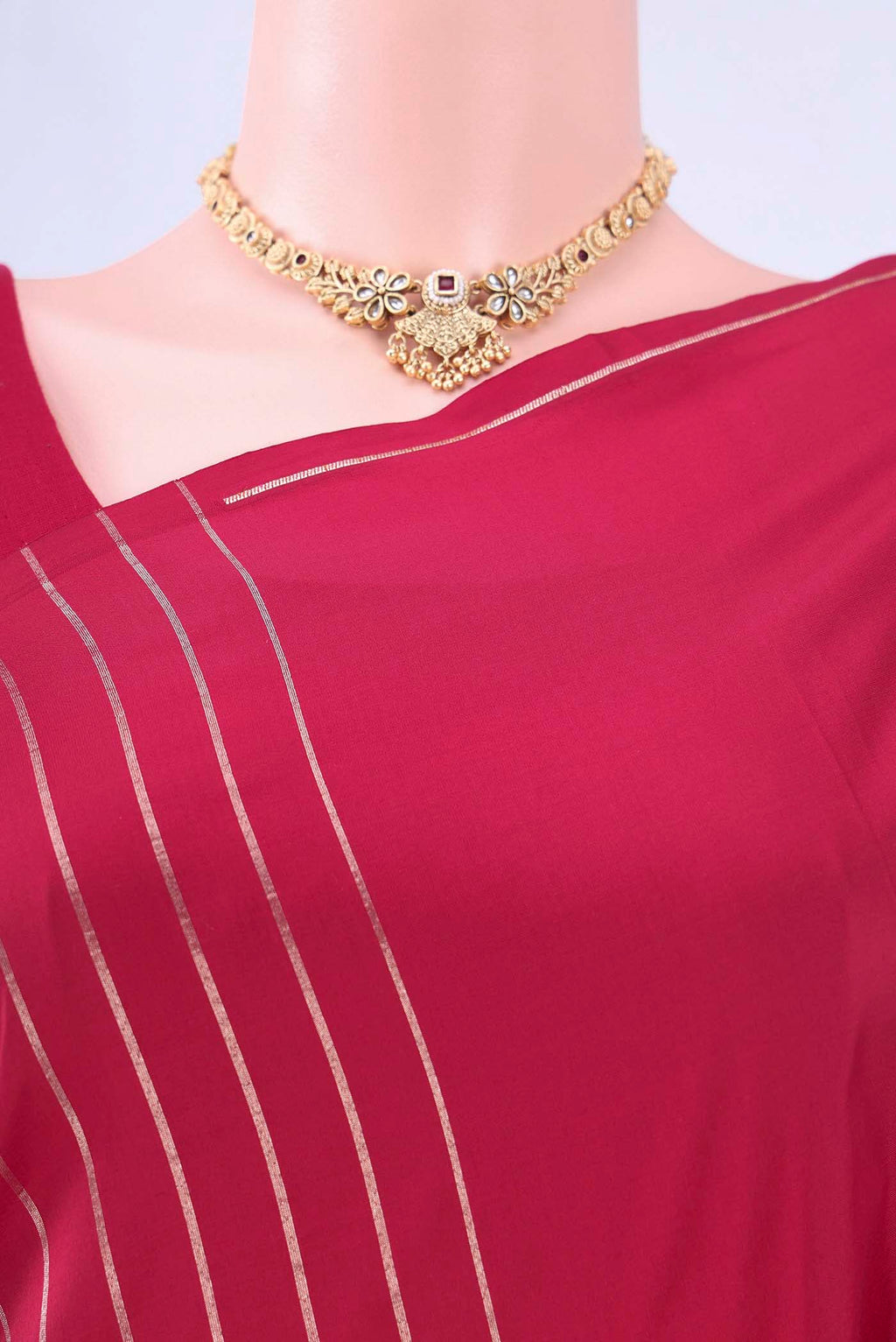 Border image of Maroon Banarasi Silk Saree with Zari Butta on the body and Zari Border