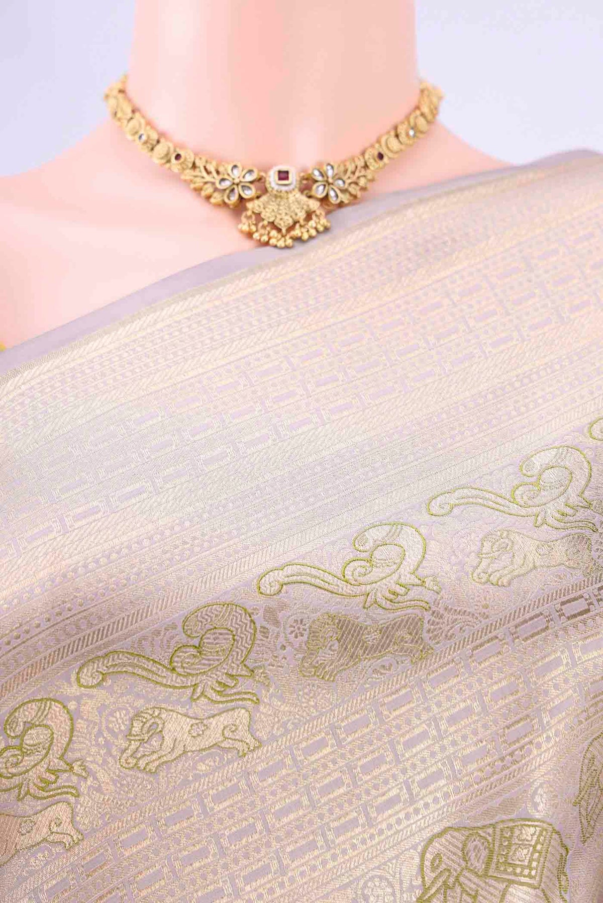 Border image of Silver Banarasi Silk Saree with Zari Butta on the body and Zari Border