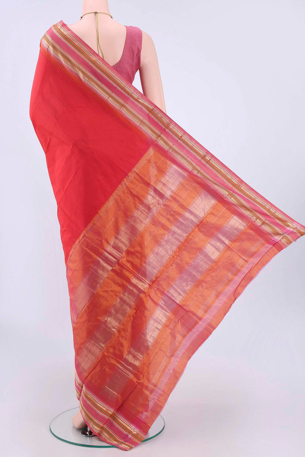 Flat view of Red Bangalore Silk - kadyal Saree with Plain Body and Zari Border