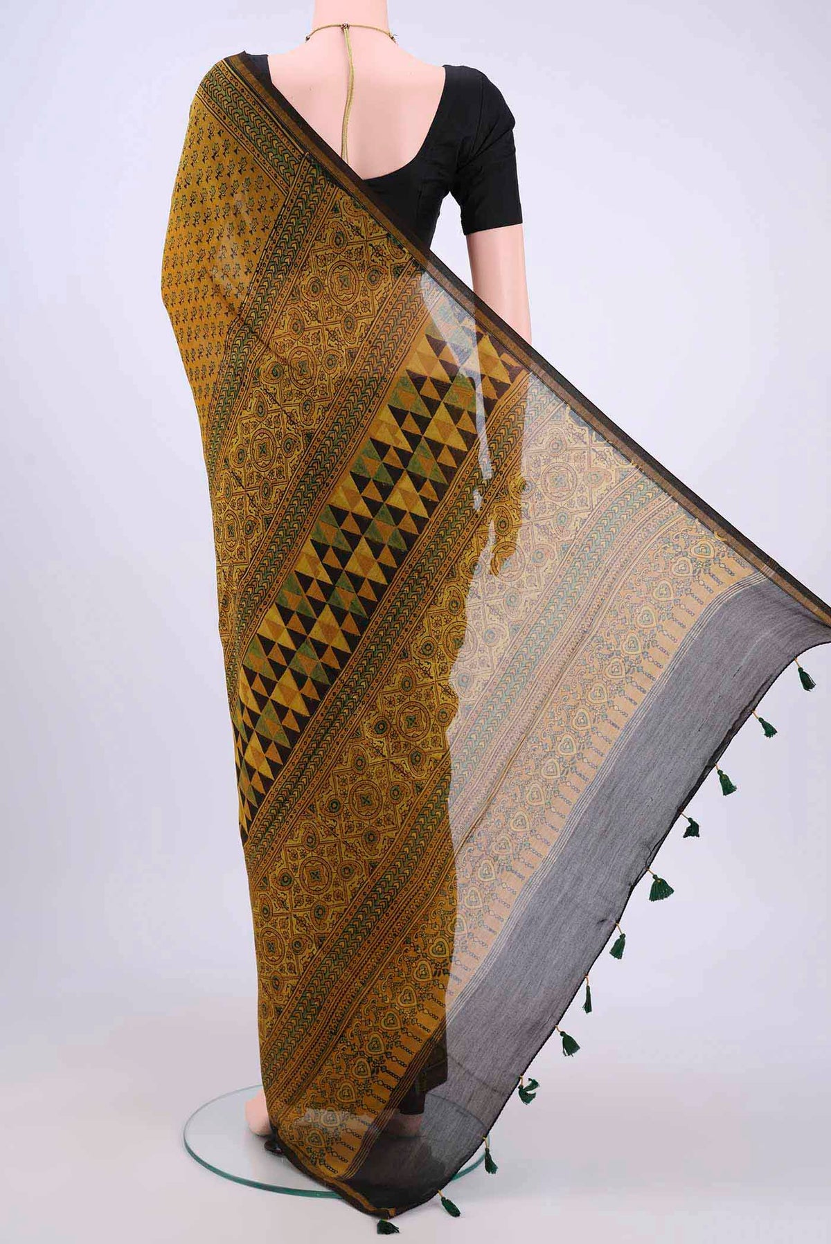 pallu body