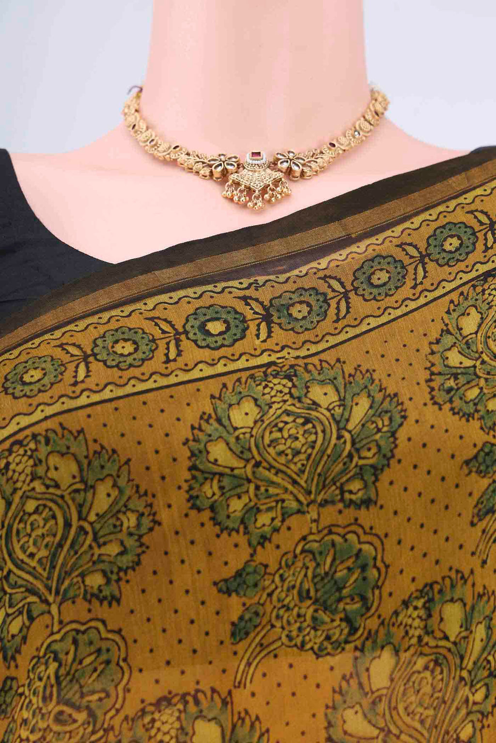 Border image of Mustard Cotton Saree with Printed design on the body and Zari Border
