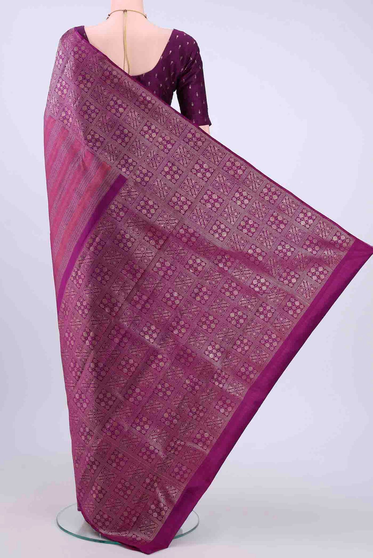 pallu body