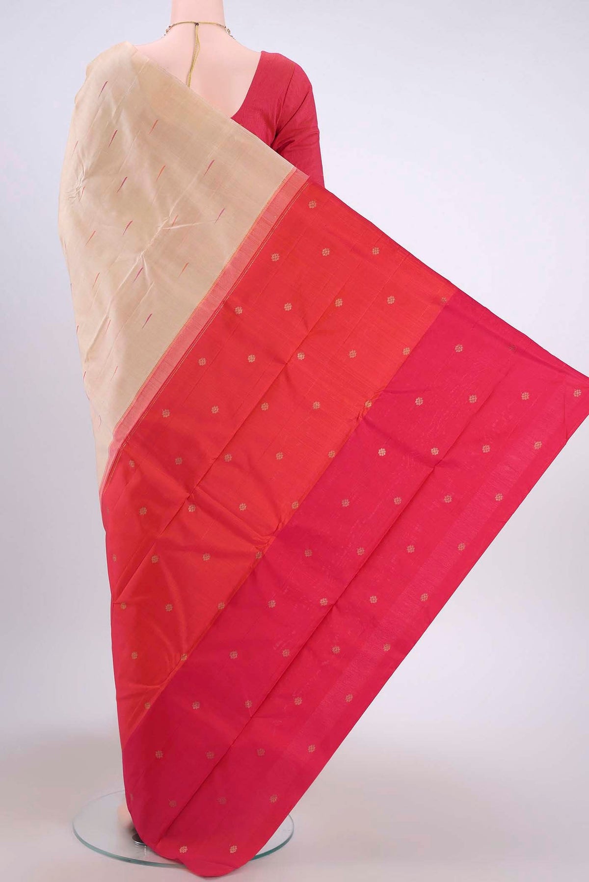 Flat view of Beige Kanchipuram Silk Saree with Thread Butta on the body and Without Border