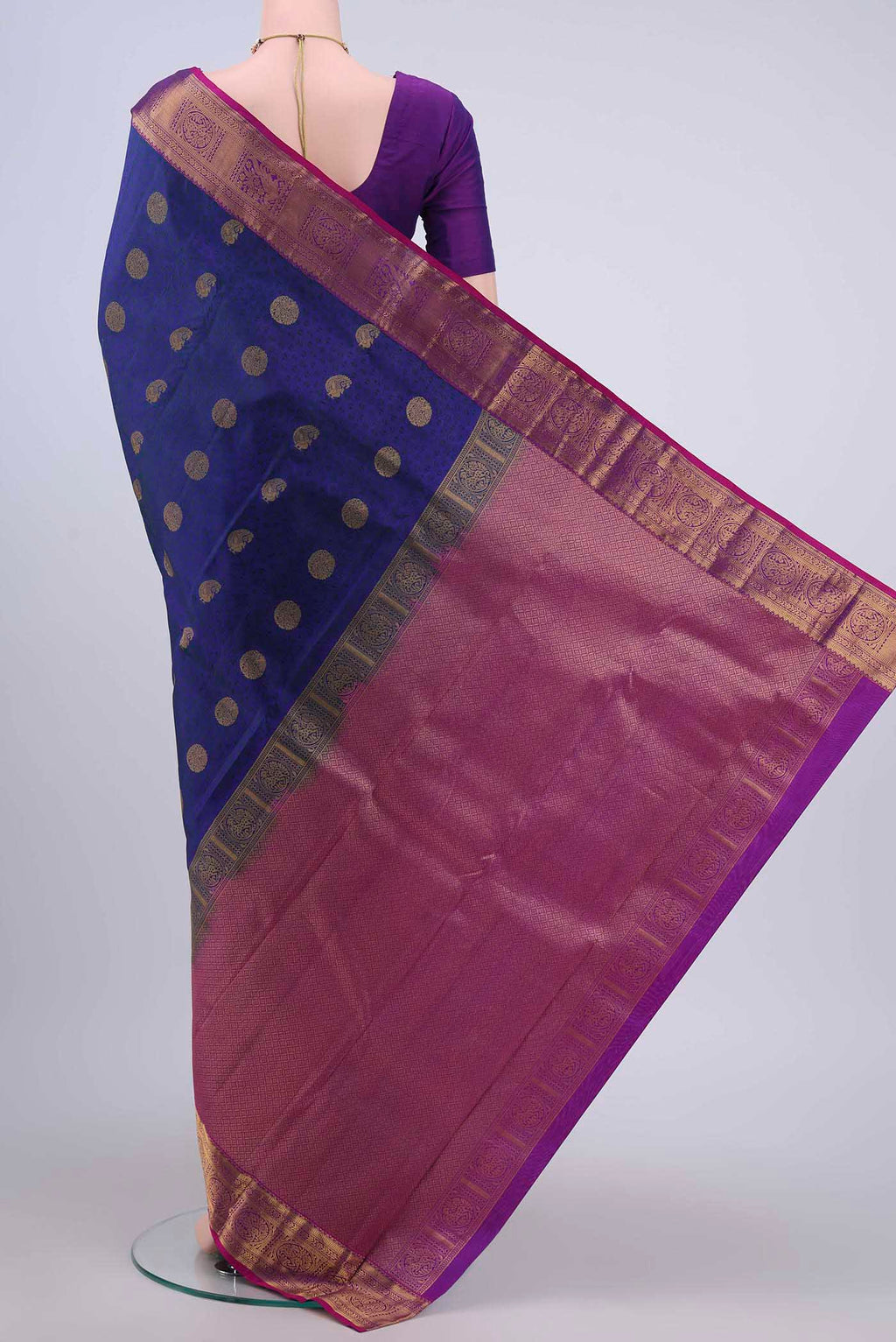 pallu body