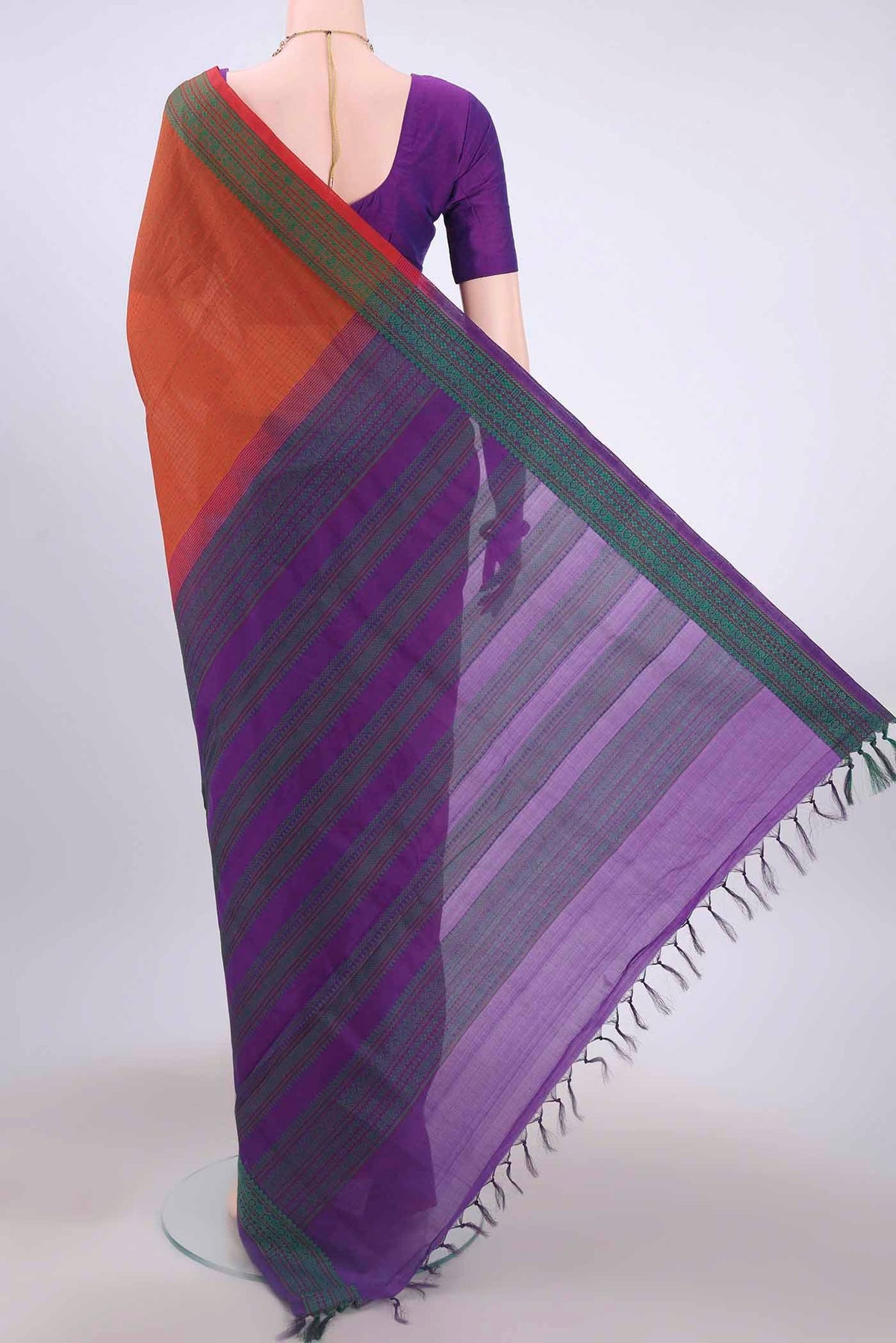 pallu body