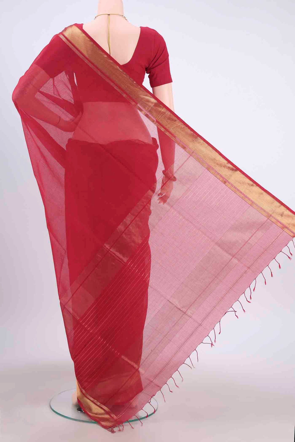 Flat view of Red Maheshwari Silk Cotton Saree with Plain Body and Zari Border