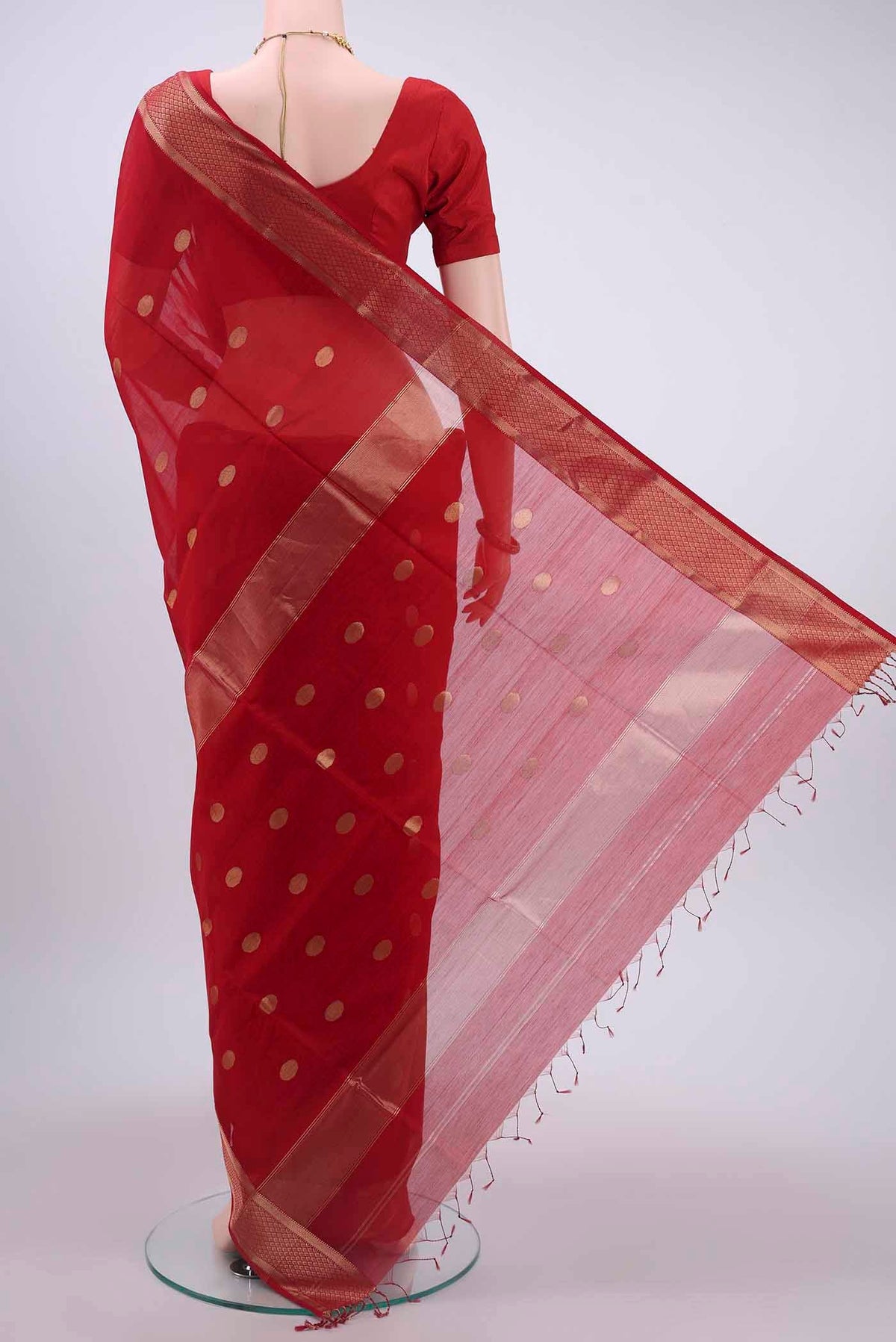 pallu body