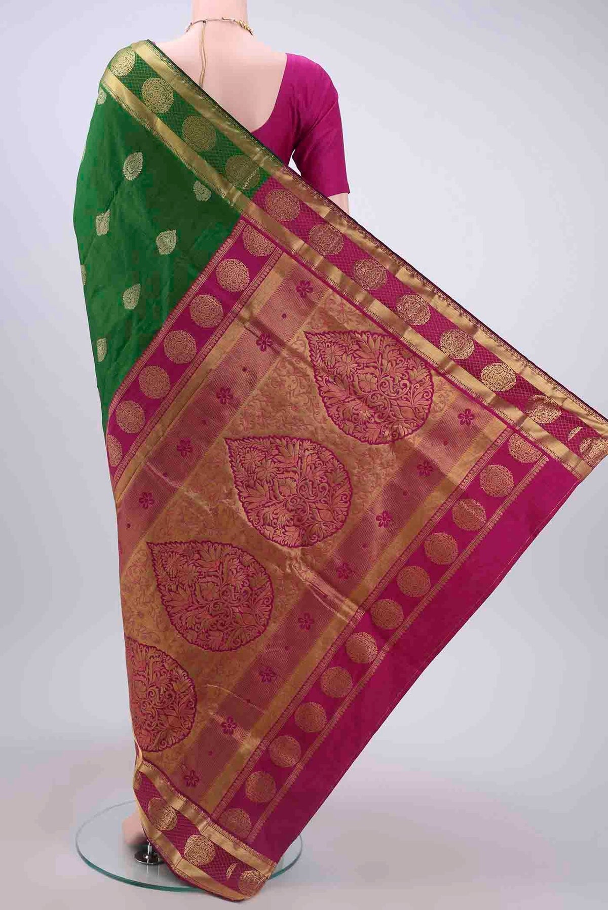 pallu body