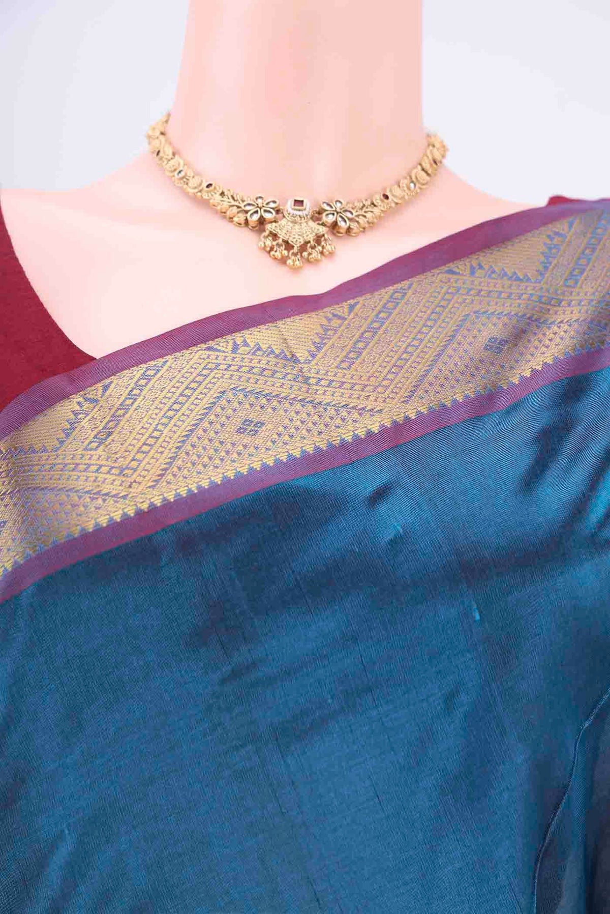 Border image of Blue Silk Cotton Saree with Plain Body and Zari Border