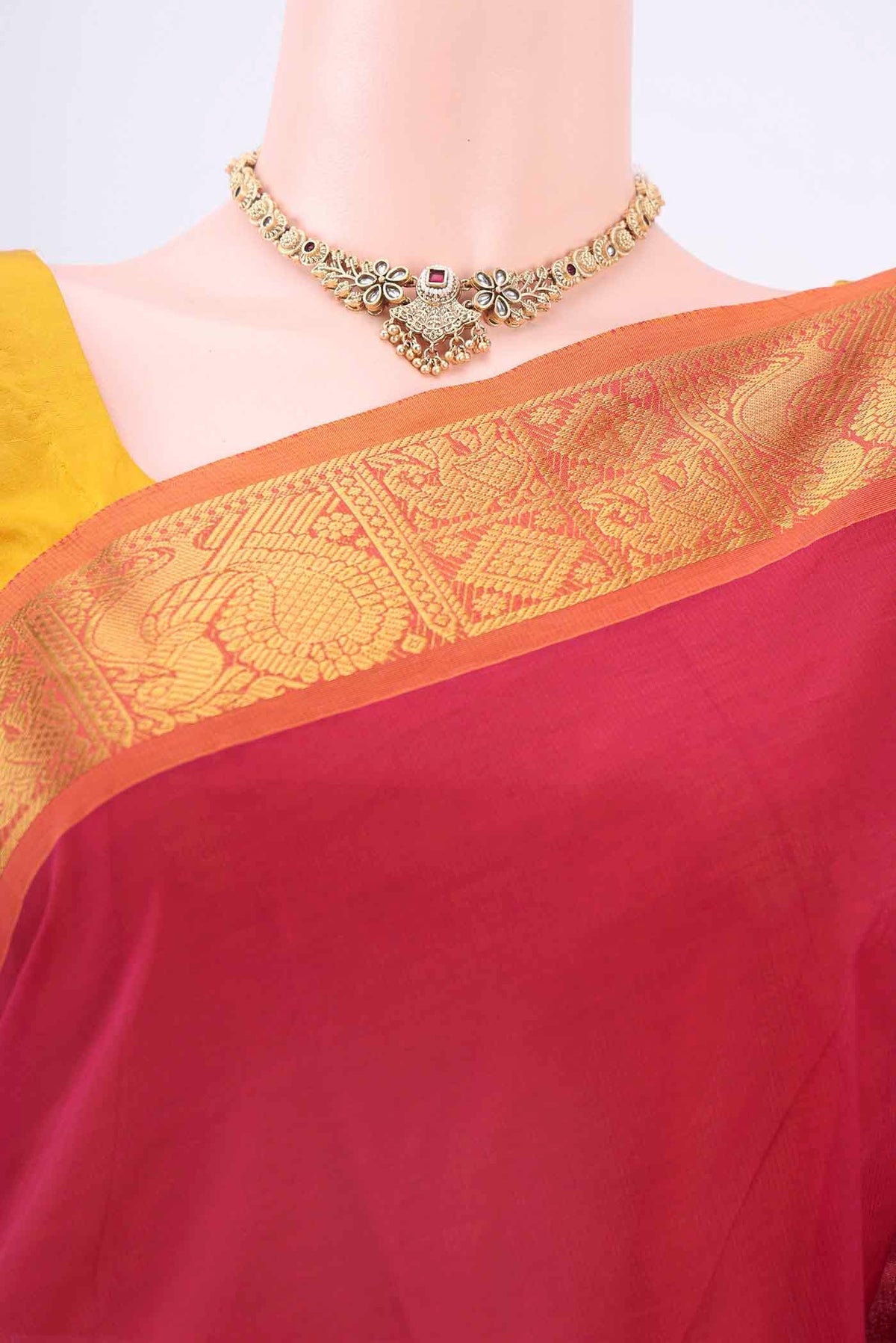 Border image of Red Silk Cotton Saree with Plain Body and Zari Border