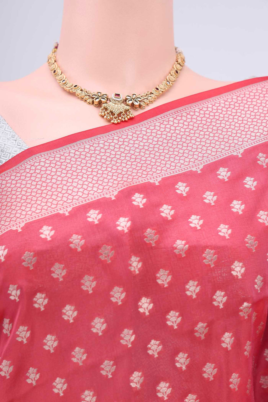 Border image of Imperial Red Dual Tone Banarasi Silk Saree with Zari Brocade on the body and Zari Border