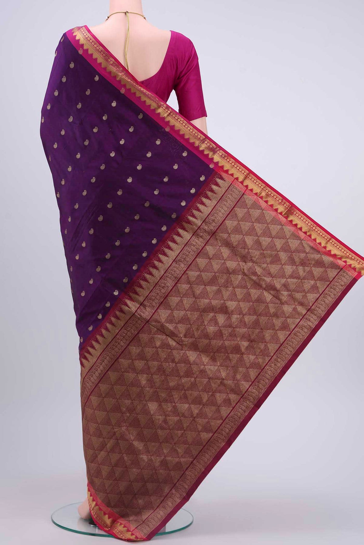 pallu body