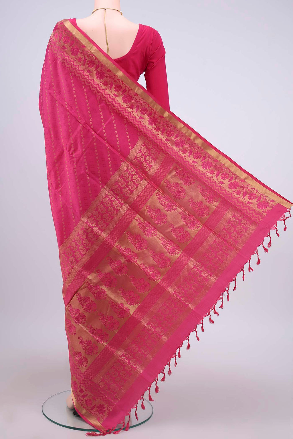 pallu body