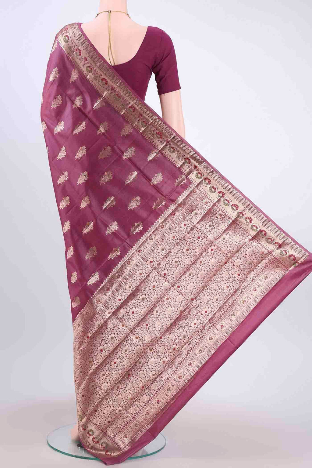 pallu body