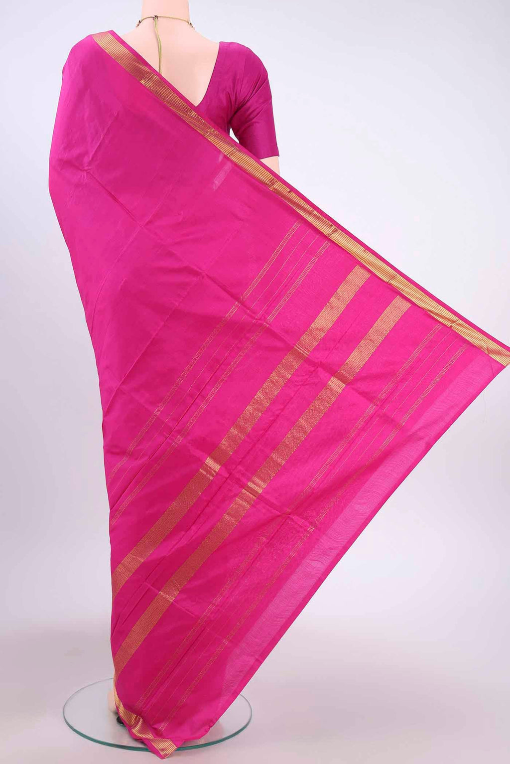 Flat view of Pink Dual Tone Kanchipuram Silk Saree with Plain Body and Zari Border