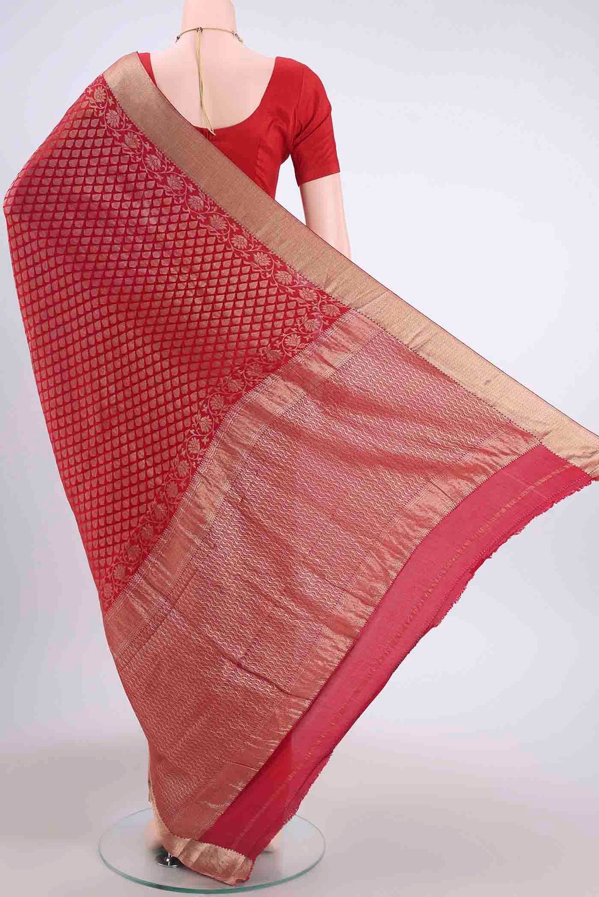Flat view of Maroon Dual Tone Mysore Crepe Saree with Zari Brocade on the body and Zari Border