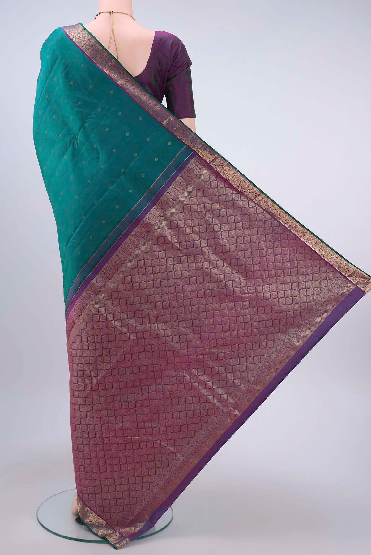 Flat view of Sea Green Nangavalli Silk [ Salem ] Saree with Zari Butta on the body and Zari Border
