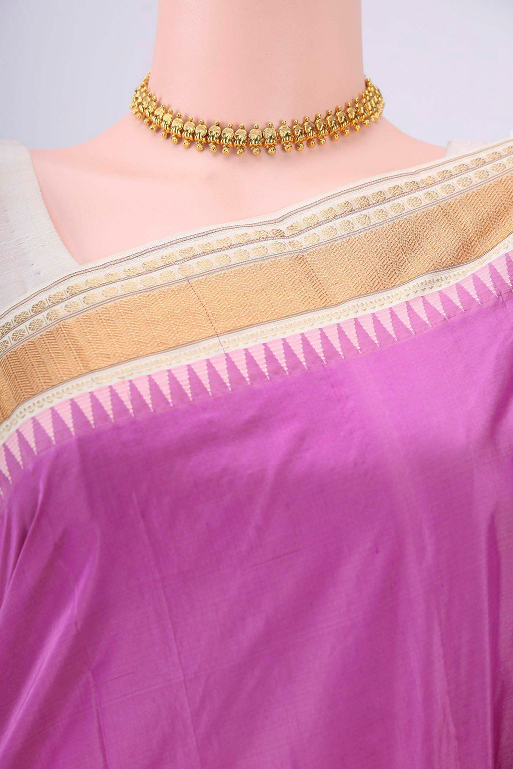 Border image of Lavender Bangalore Silk - kadyal Saree with Plain Body and Zari Border