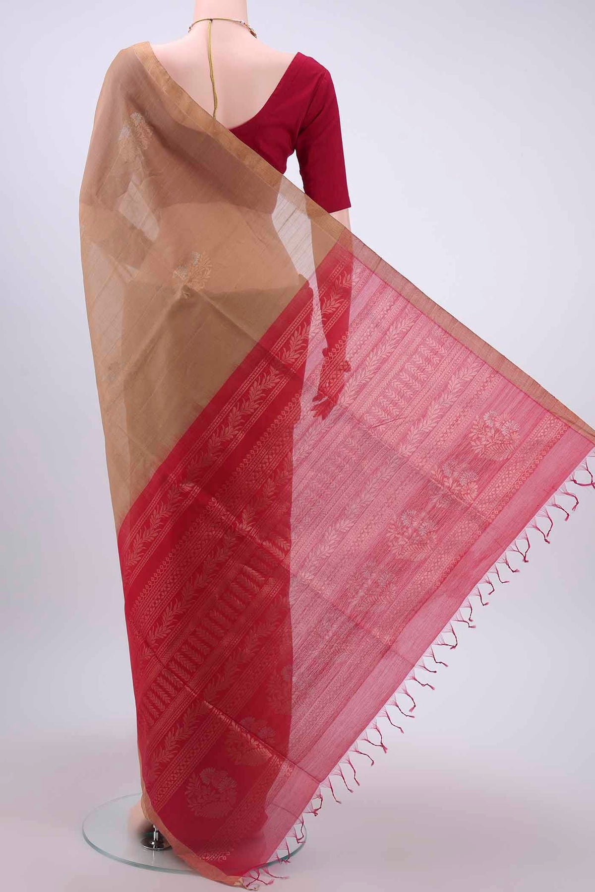 pallu body