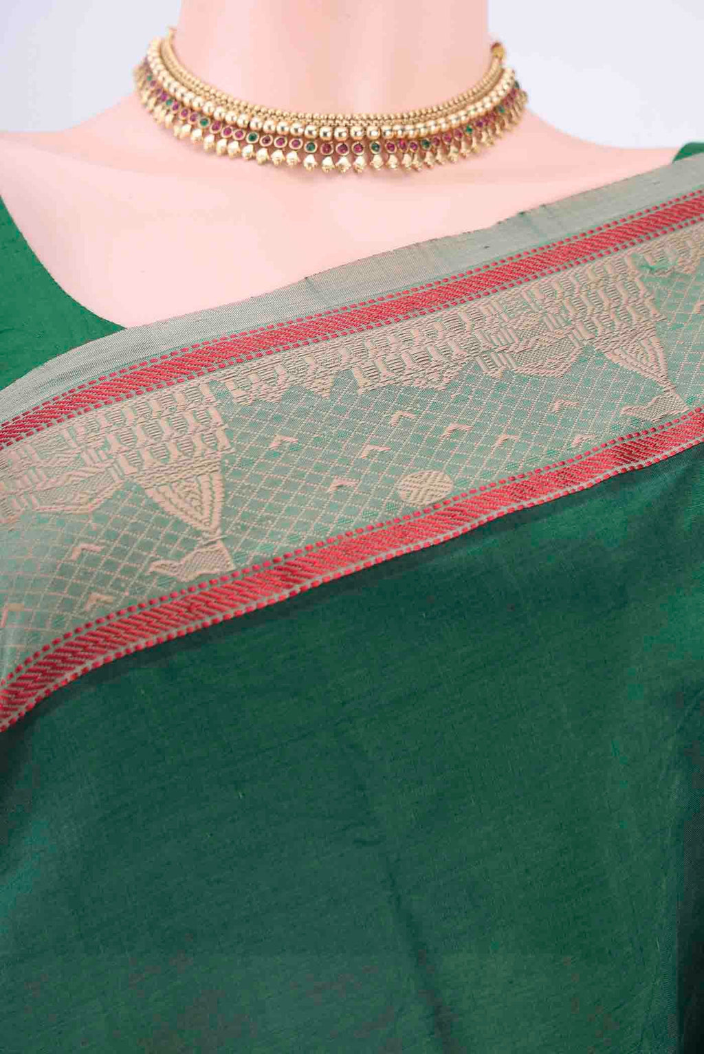 Border image of Green Poly Cotton Saree with Plain Body and Thread Border