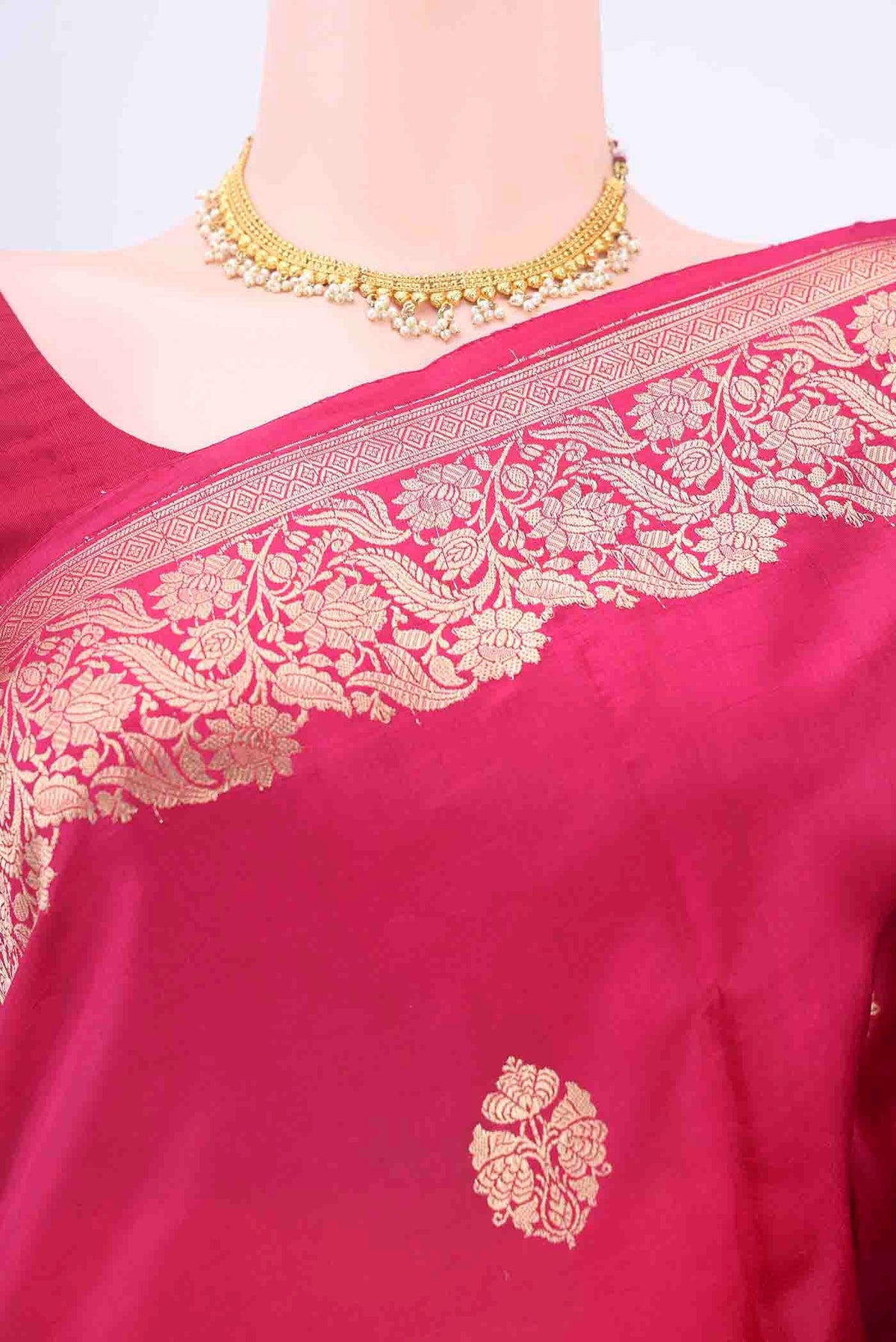 Border image of Rani Pink Dual Tone Banarasi Katan Silk Saree with Zari Butta on the body and Meenakari Border