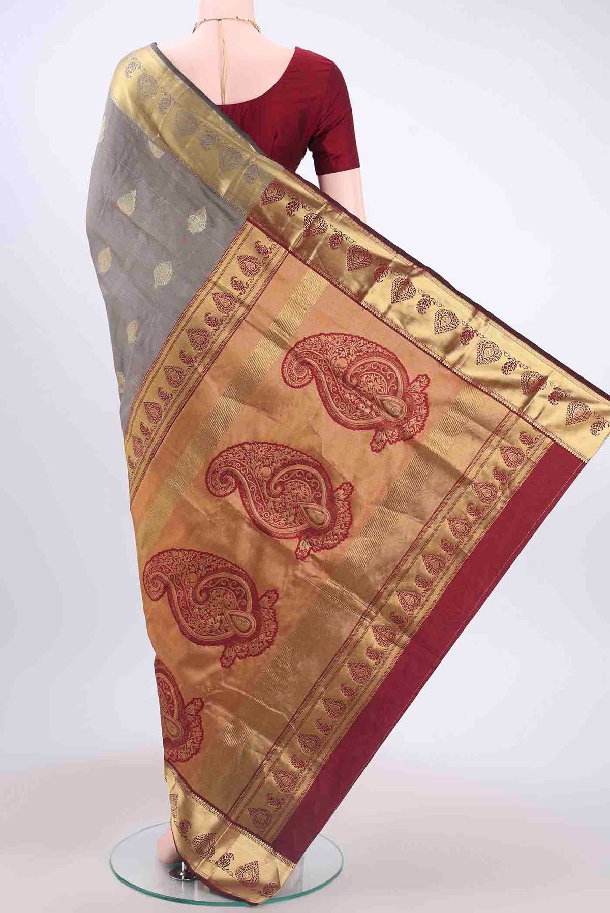 pallu body