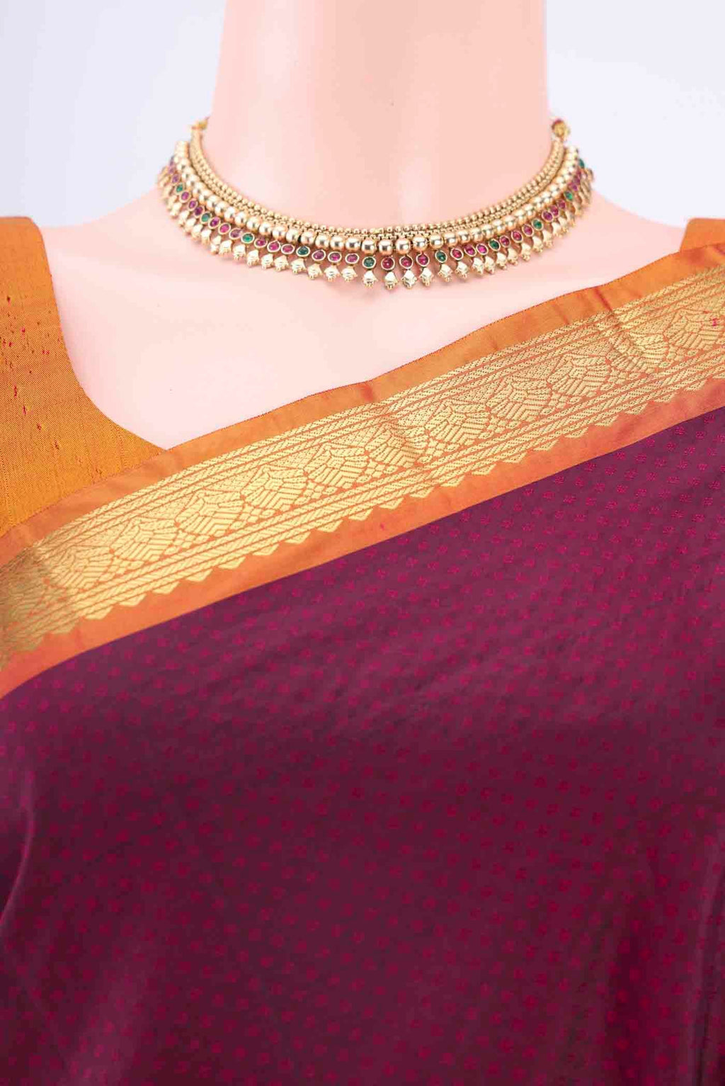Border image of Burgundy Dual Tone Blended Bangalore Silk Saree with Jacquard design on the body and Zari Border