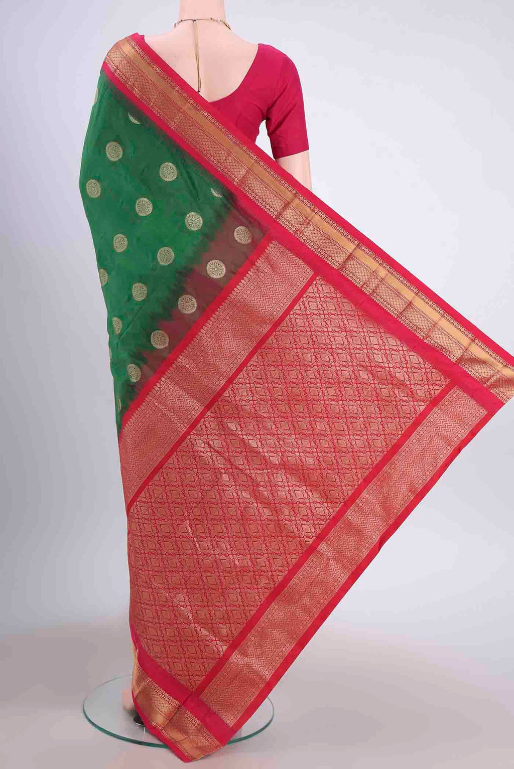 pallu body