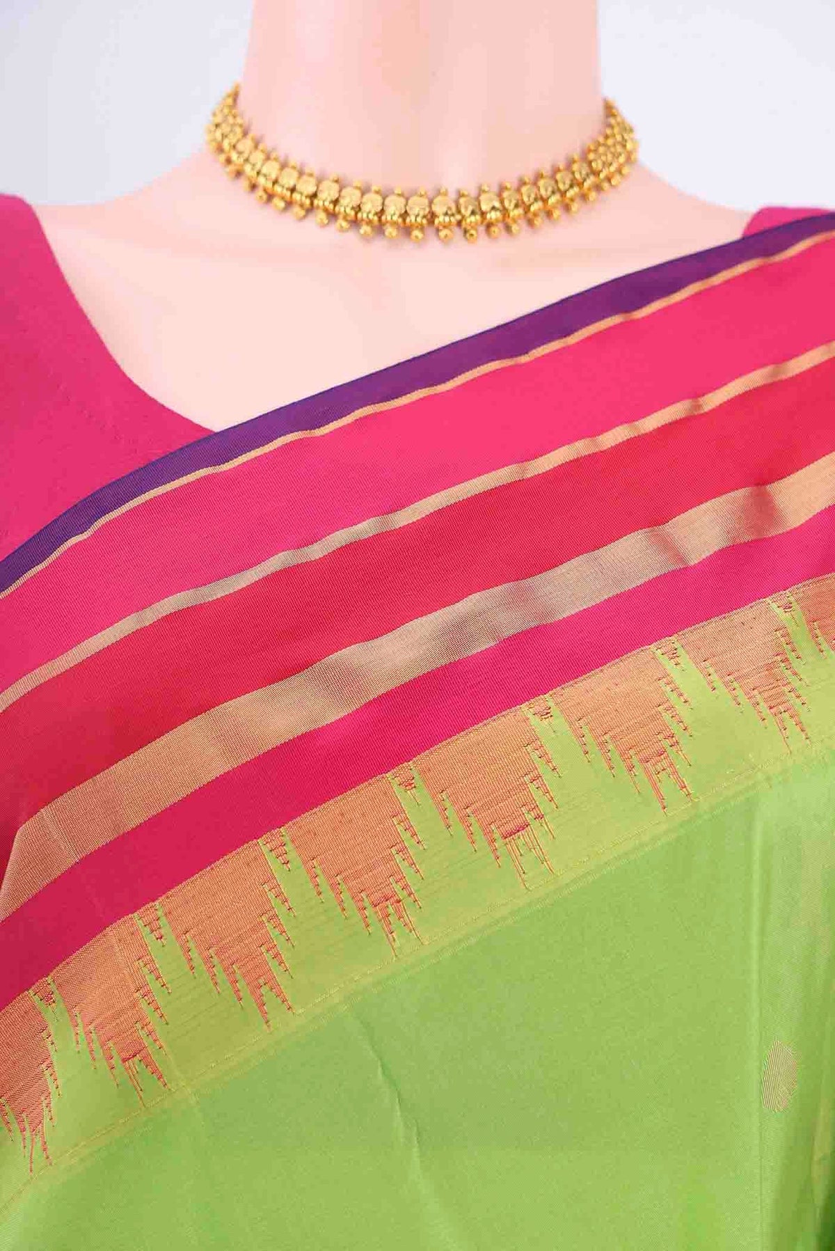 Border image of Parrot Green Dual Tone Blended Bangalore Silk Saree with Zari Butta on the body and Temple Border