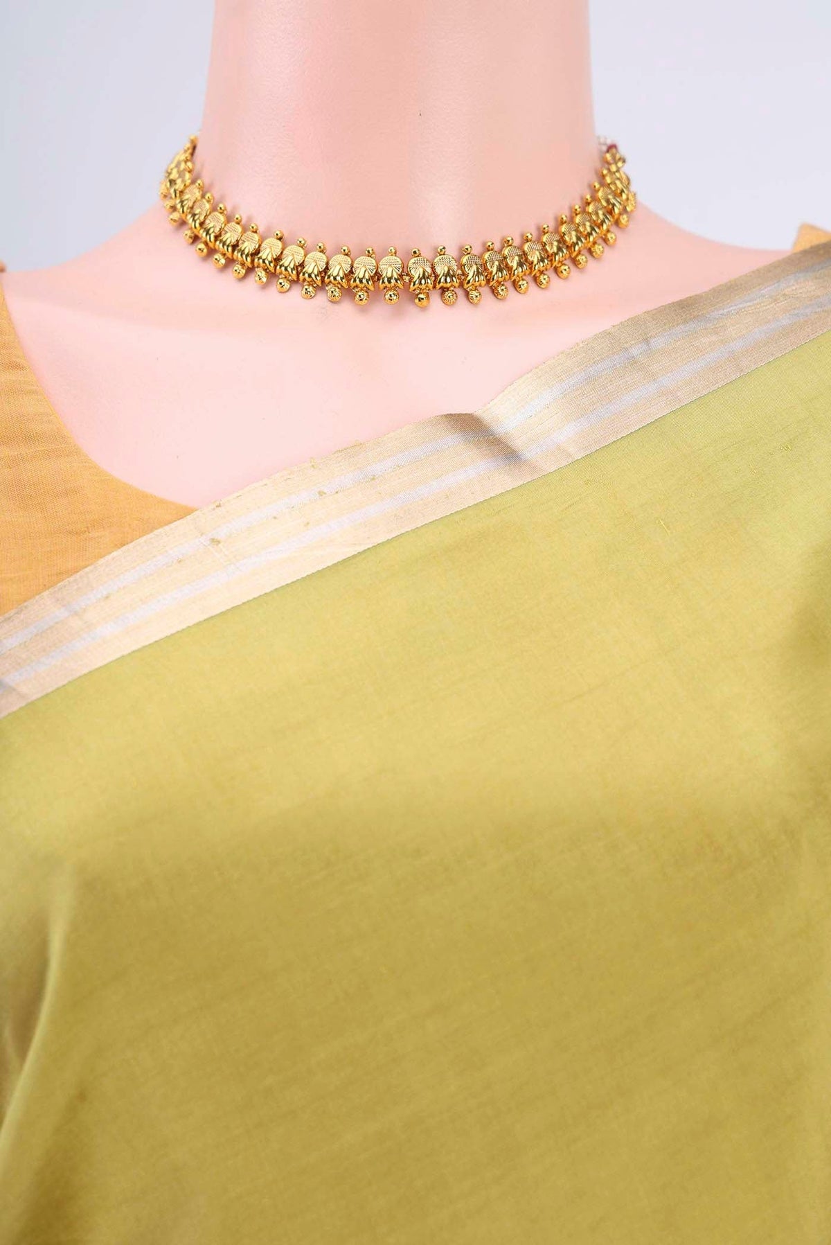Border image of Light Green Banarasi Katan Silk Saree with Zari Butta on the body and Thin Zari Line