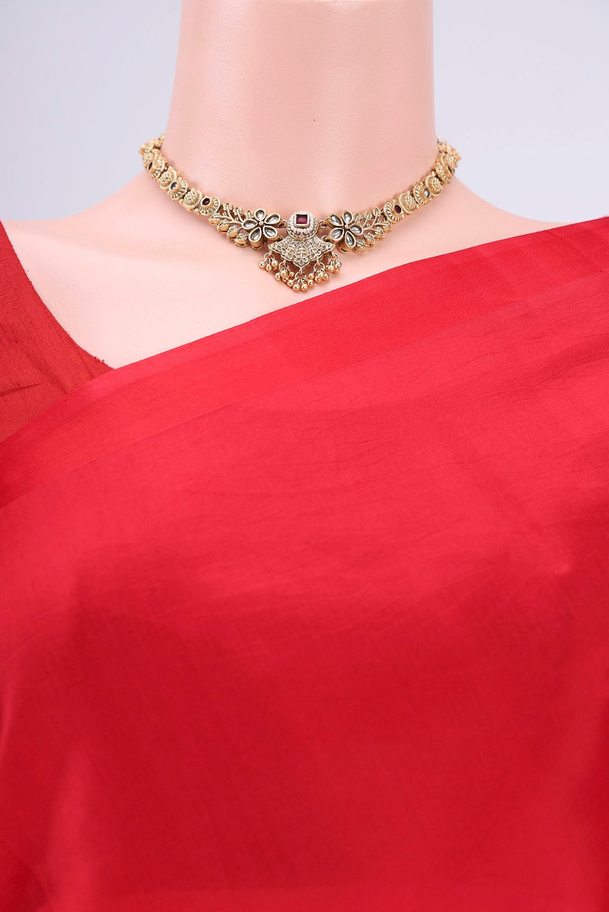 Border image of Red Banarasi Katan Silk Saree with Zari Butta on the body and Zari Border. 