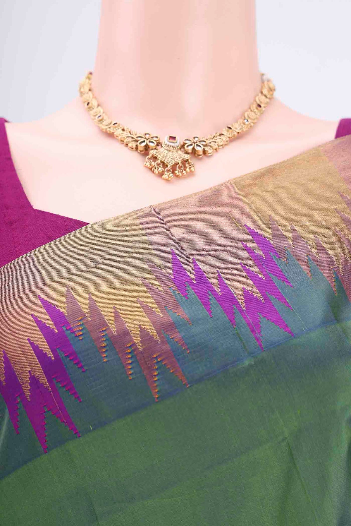 Border image of Sage Green Blended Bangalore Silk Saree with Zari Butta on the body and Zari Border. 