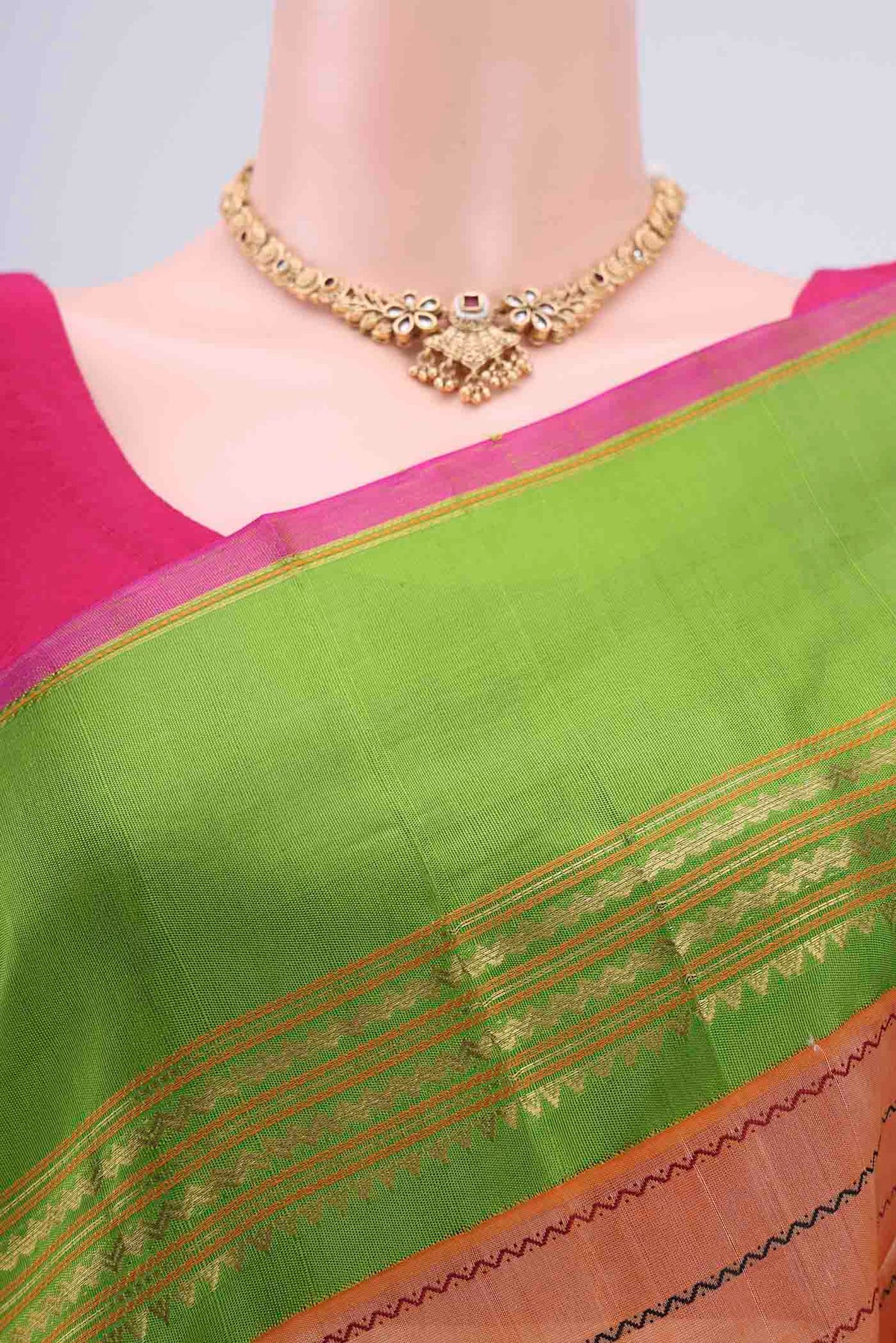 Border image of Sandal Blended Coimbatore Silk Cotton Saree with Veldhari on the body and Plain Border. 