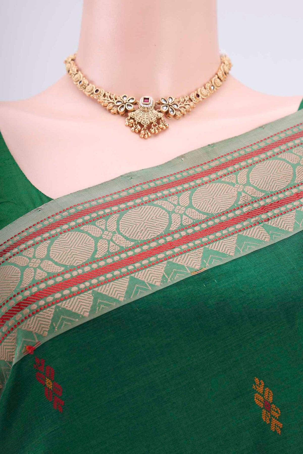 Border image of Bottle Green Blended Poly Cotton Saree with Thread Butta on the body and Thread Border. 