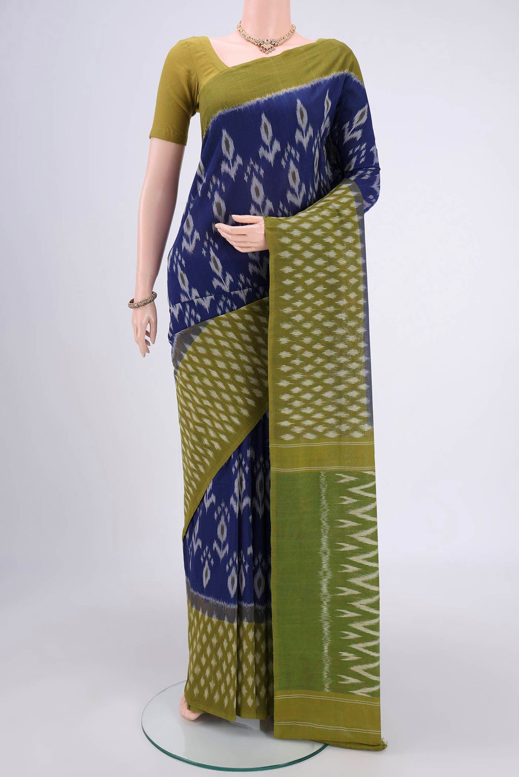 Royal Blue Dual Tone Pochampally Cotton Saree with Ikat design on the body and Ikat Border.  displayed on a mannequin