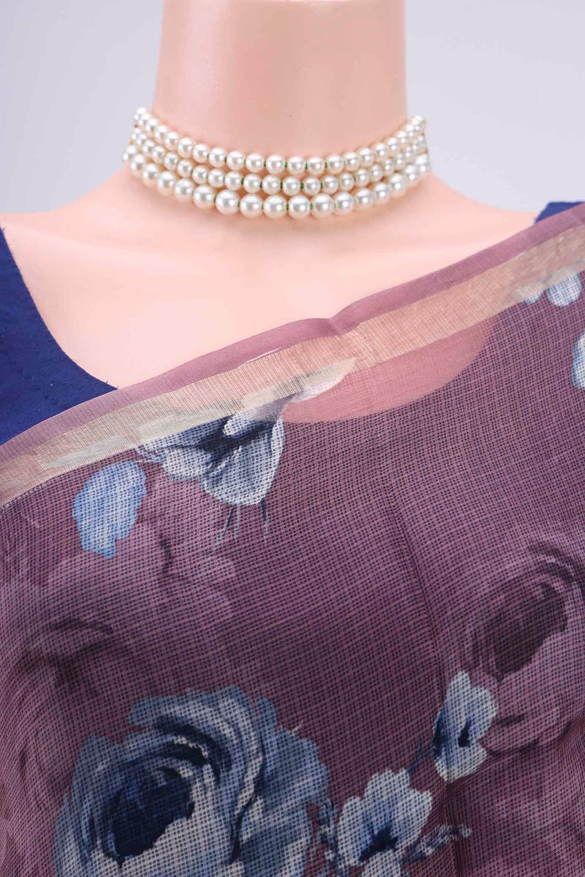 Border image of Coral Kota Silk Saree with Printed design on the body and Zari Border. 