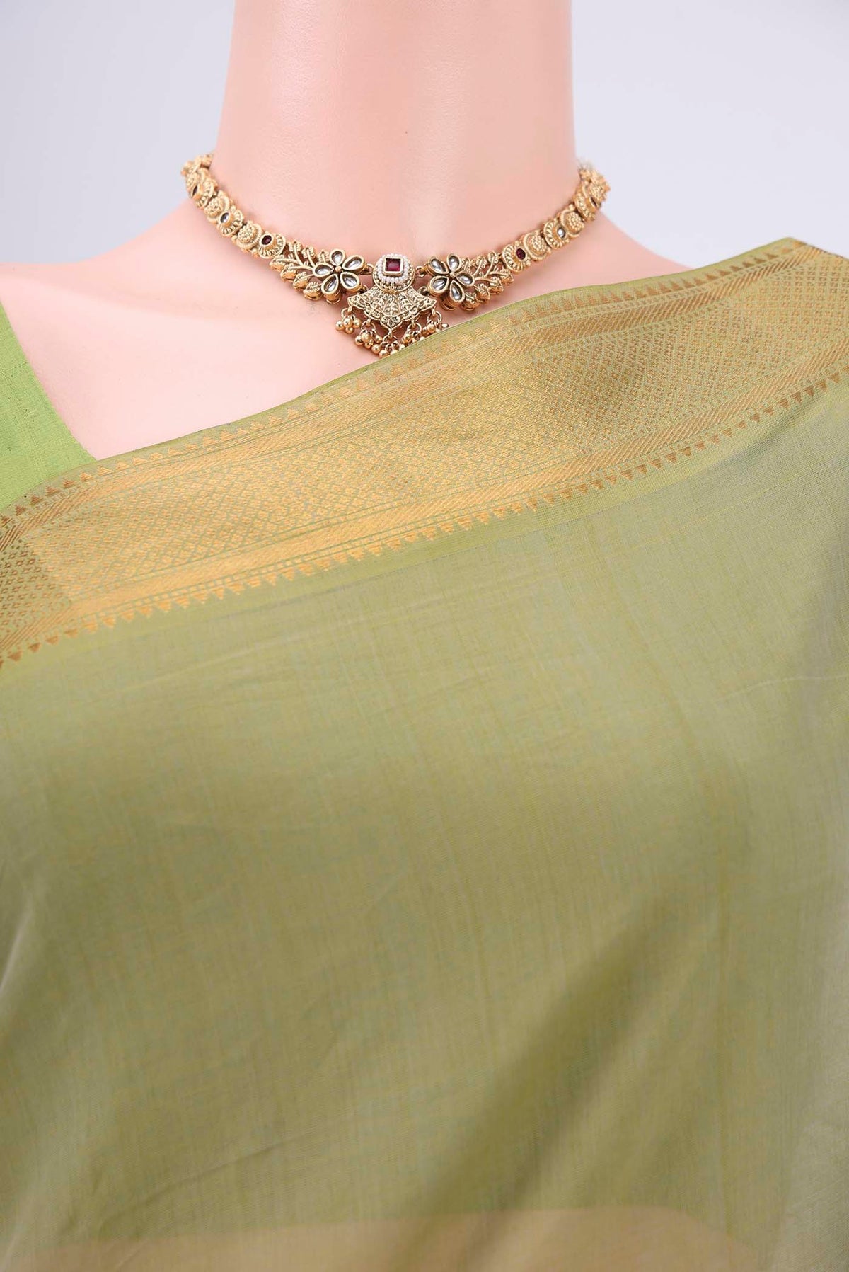 Border image of Light Green Mangalagiri Cotton Saree with Plain Body and Zari Border. 