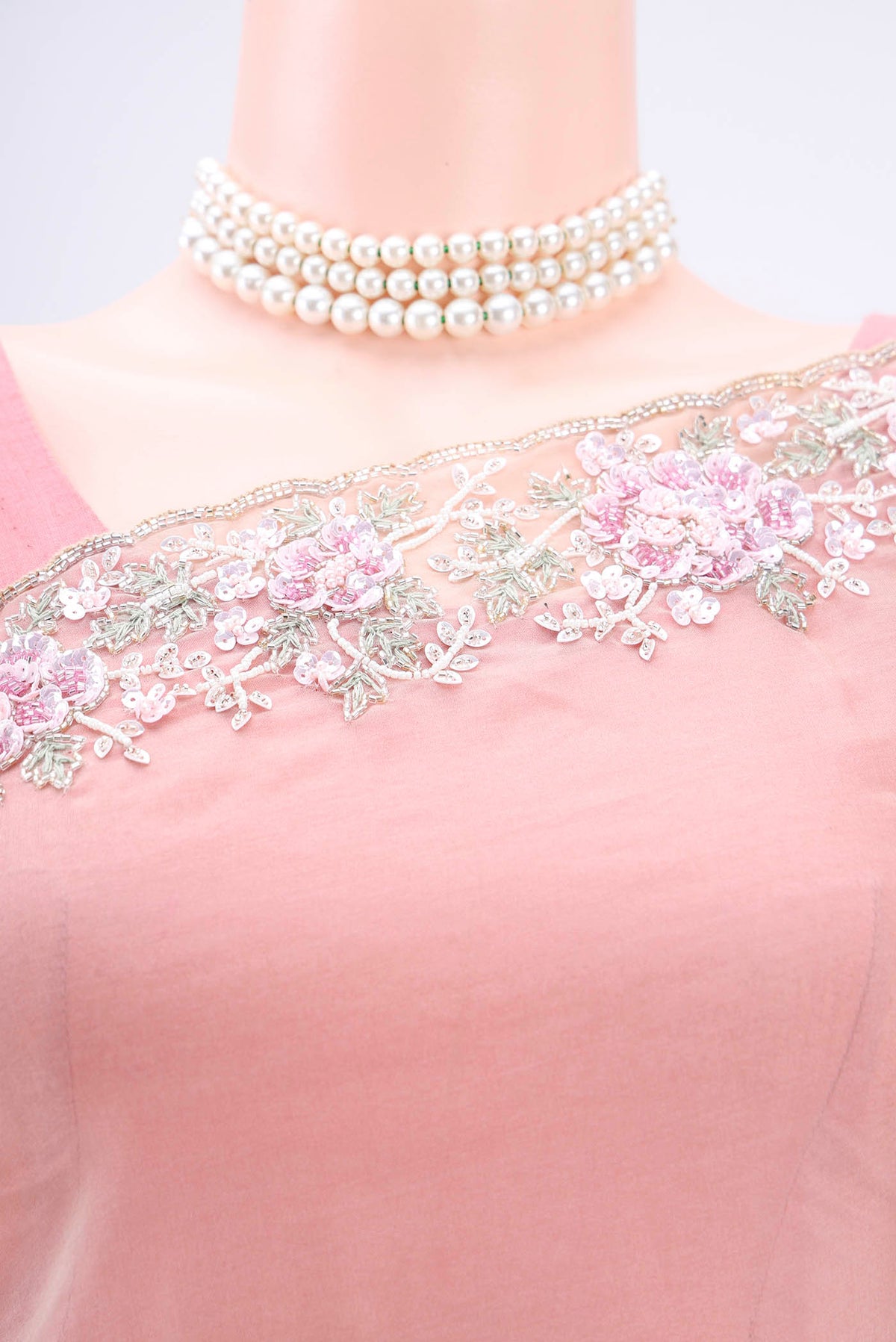 Border image of Beige Organza Silk Saree with Embroidery on the body and Embroidery Border. 
