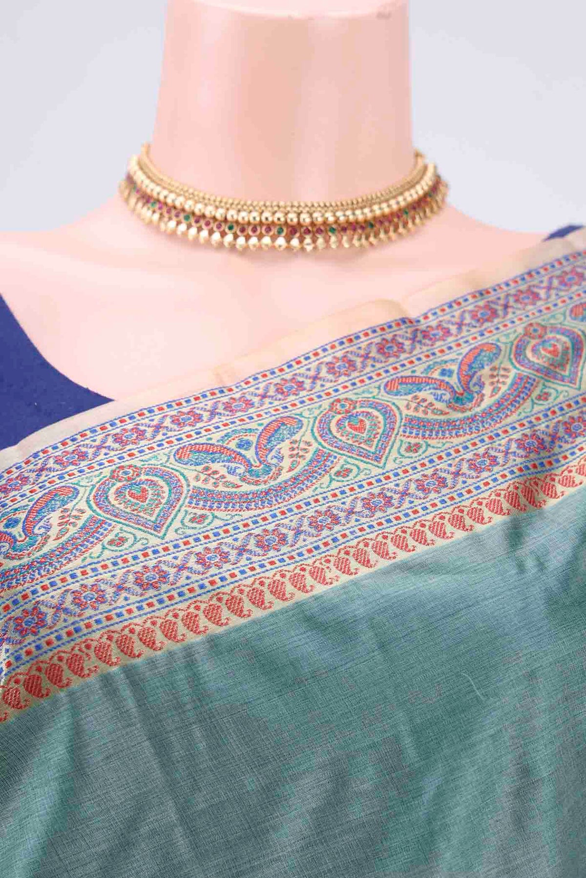 Border image of Sea Green Banarasi Tussar Silk Saree with Zari Butta on the body and Zari And Thread Border. 