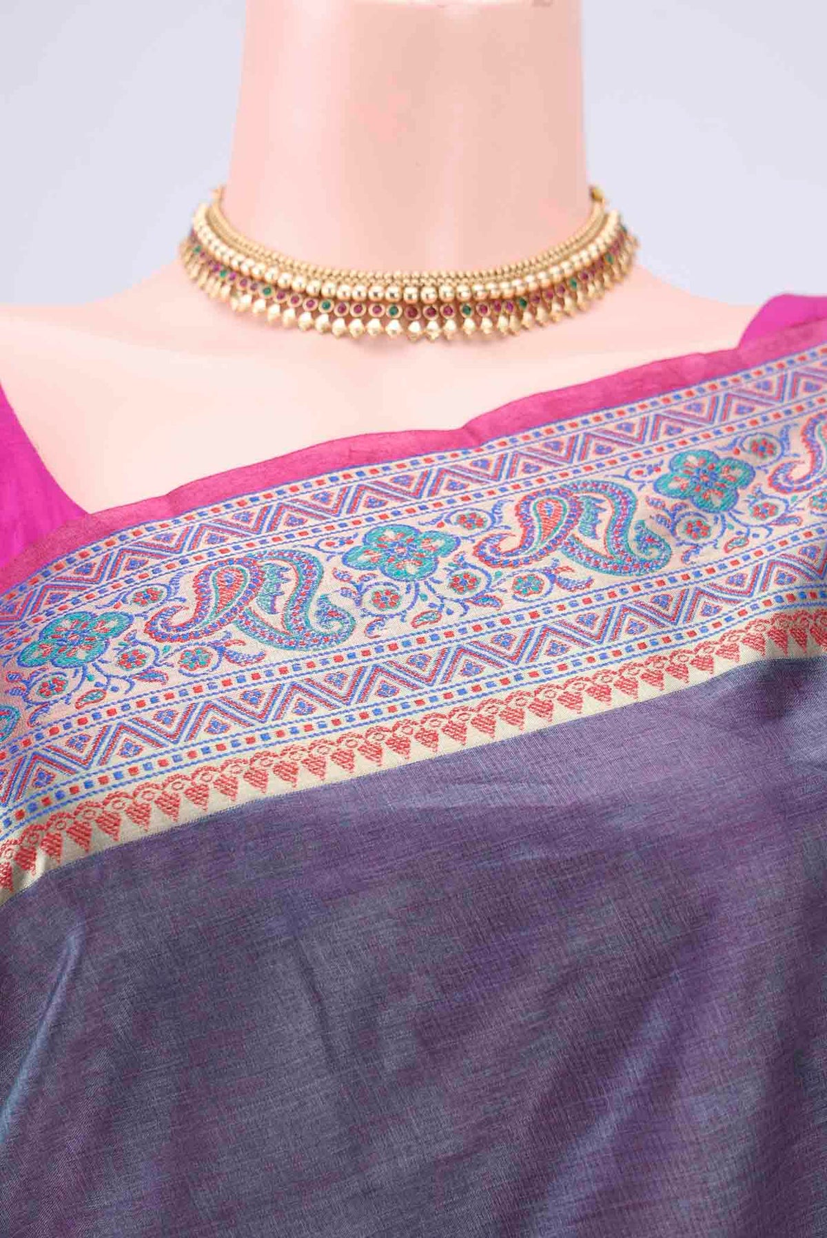 Border image of Grey Banarasi Tussar Silk Saree with Zari Butta on the body and Zari And Thread Border. 