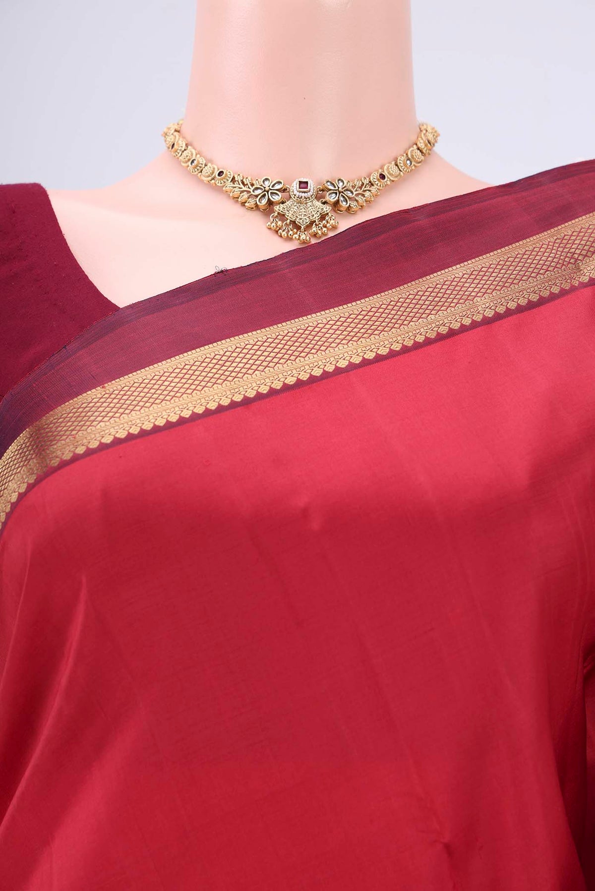 Border image of Pure Silk Pure Zari Deep Red Kanjivaram Saree with Zari Butta on the body and Zari Border. 