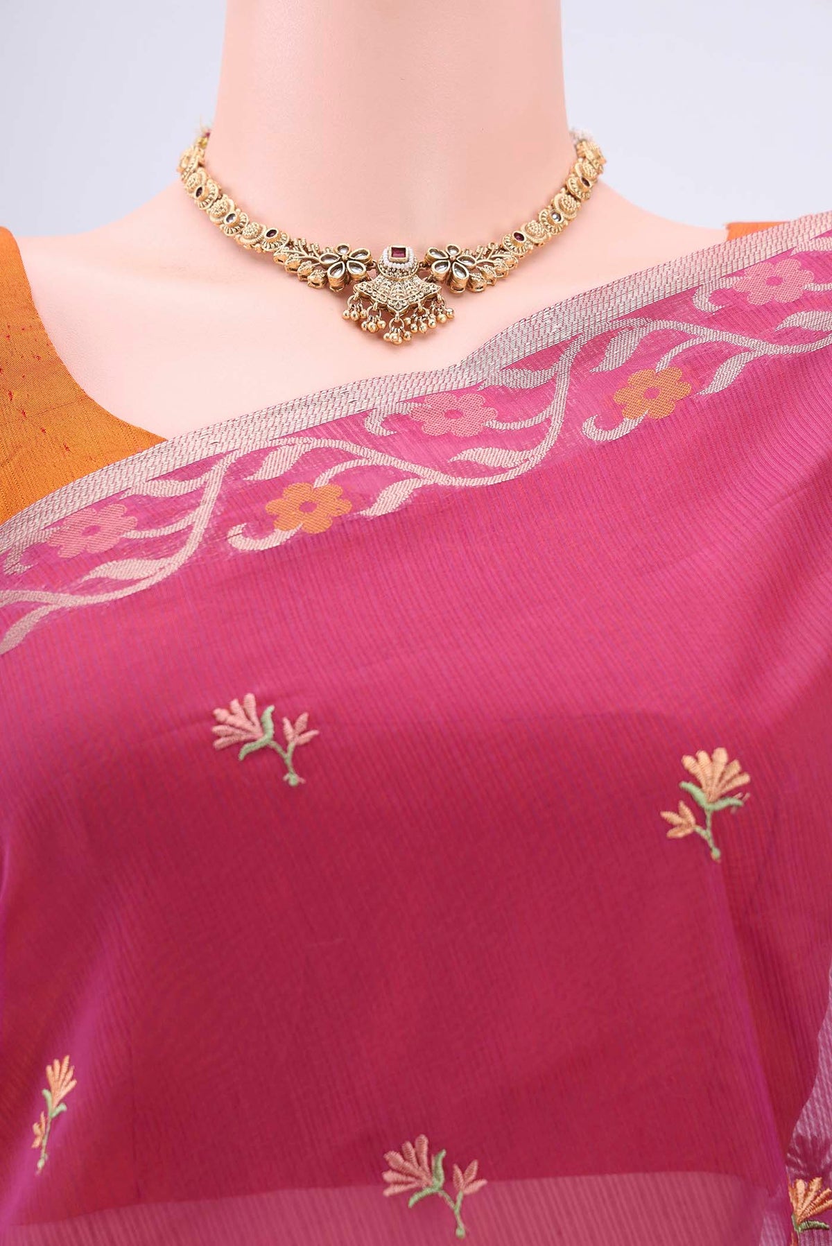 Border image of Dark Pink Kota Cotton Saree with Embroidery on the body and Zari Border. 