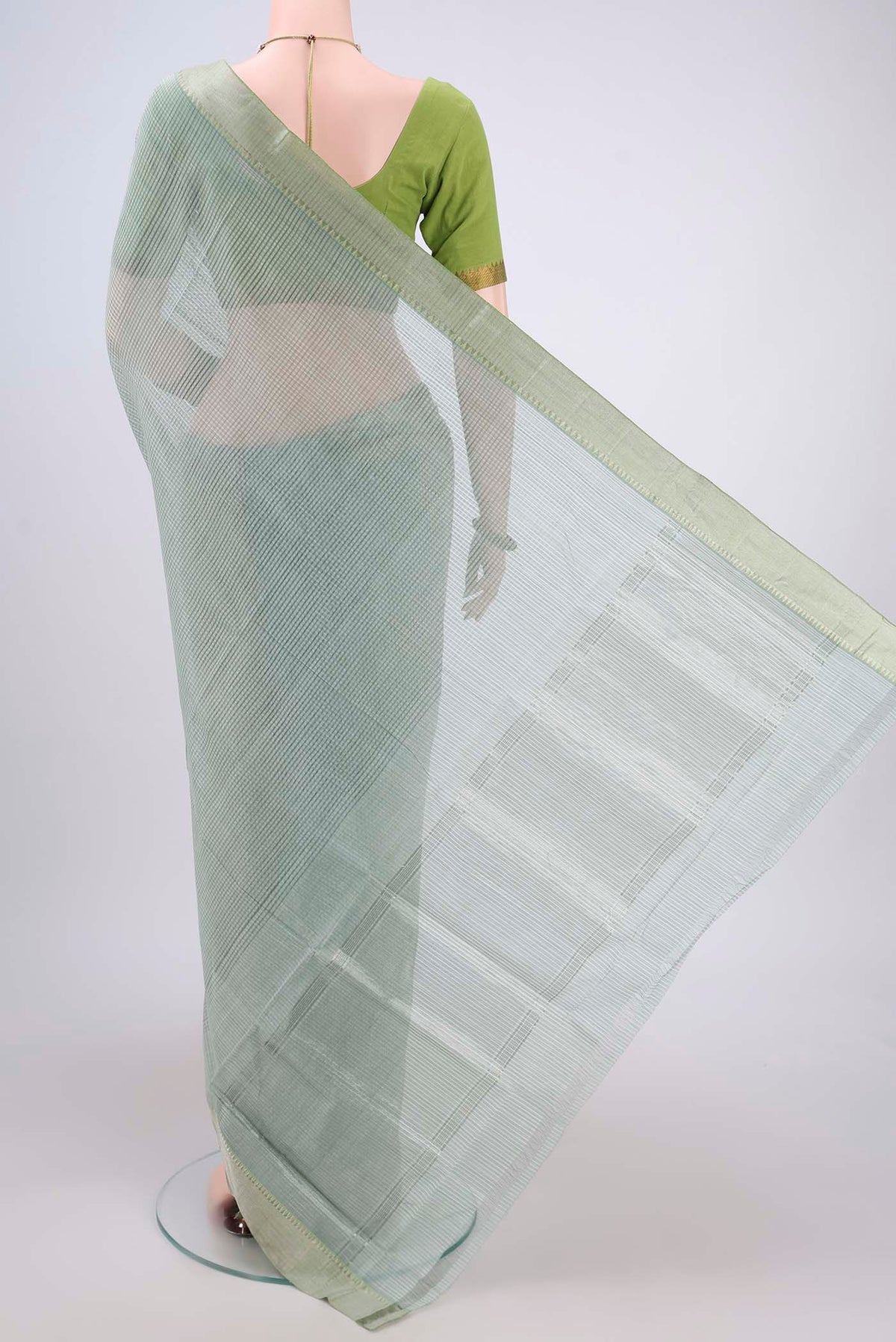 Flat view of Grey Mangalagiri Cotton Saree with Checked design on the body and Zari Border. 