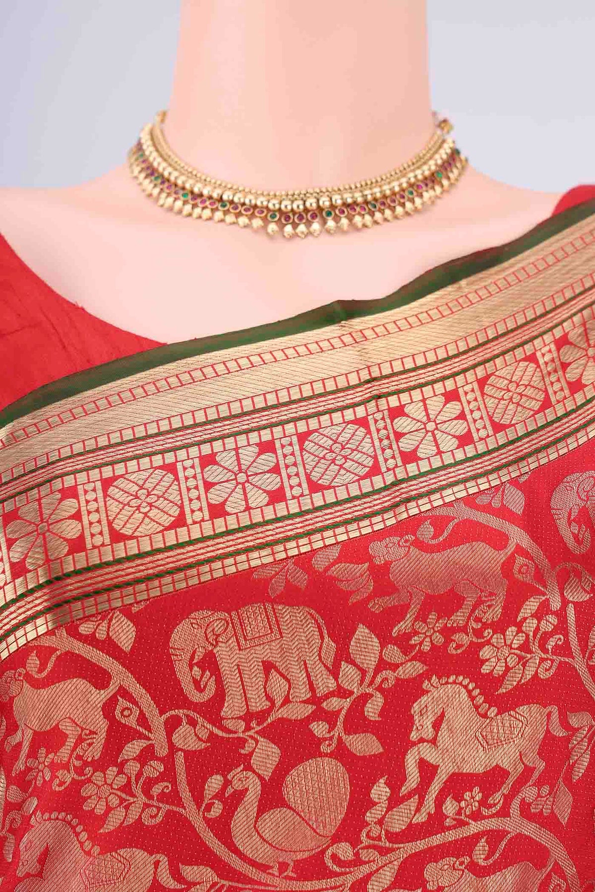Border image of Red Dual Tone Kanchipuram Silk Saree with Zari Brocade on the body and Zari Border. 