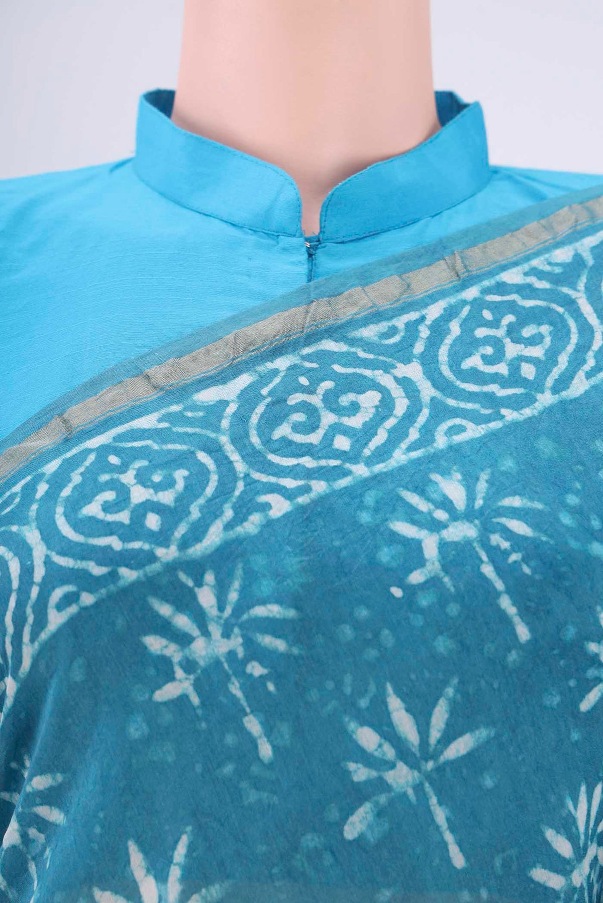 Border image of Maya Blue Chanderi Silk Saree with Batik Print on the body and Zari Border. 