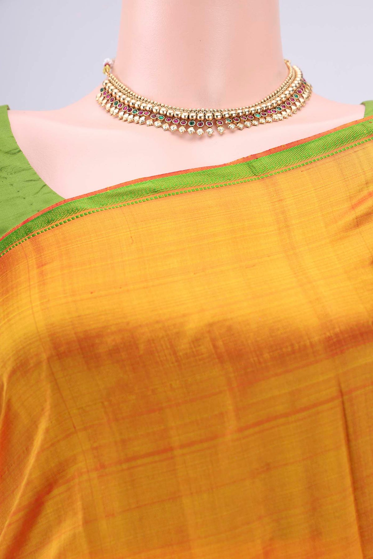 Border image of Yellow Dual Tone Kanchipuram Silk Saree with Checked design on the body and Thread Border. 