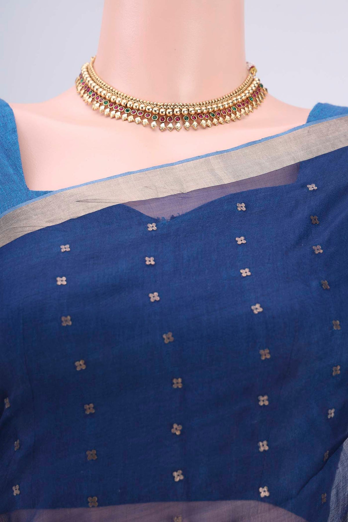 Border image of Navy Blue Kora Silk Saree with Fancy on the body and Zari Border. 