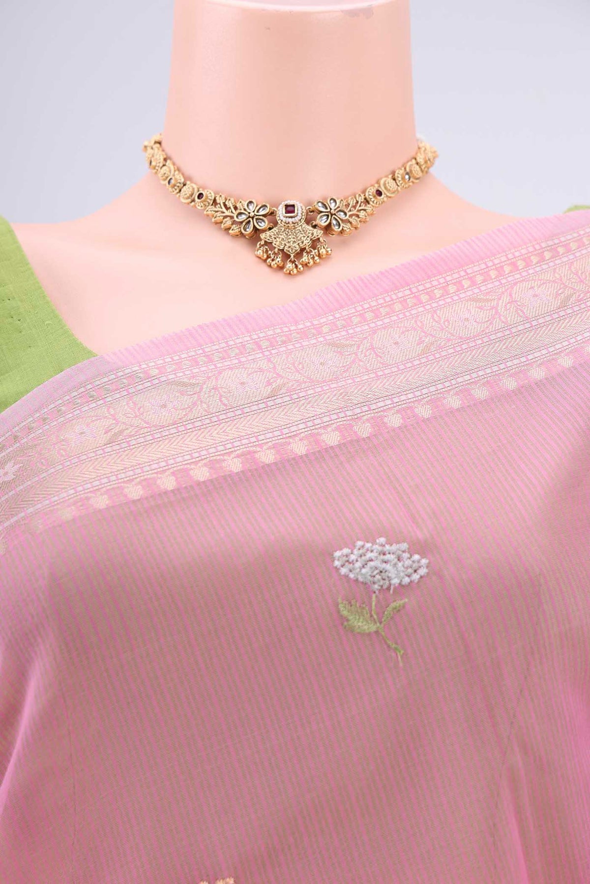 Border image of Rose pink Blended Kota Cotton Saree with Embroidery on the body and Zari Border. 
