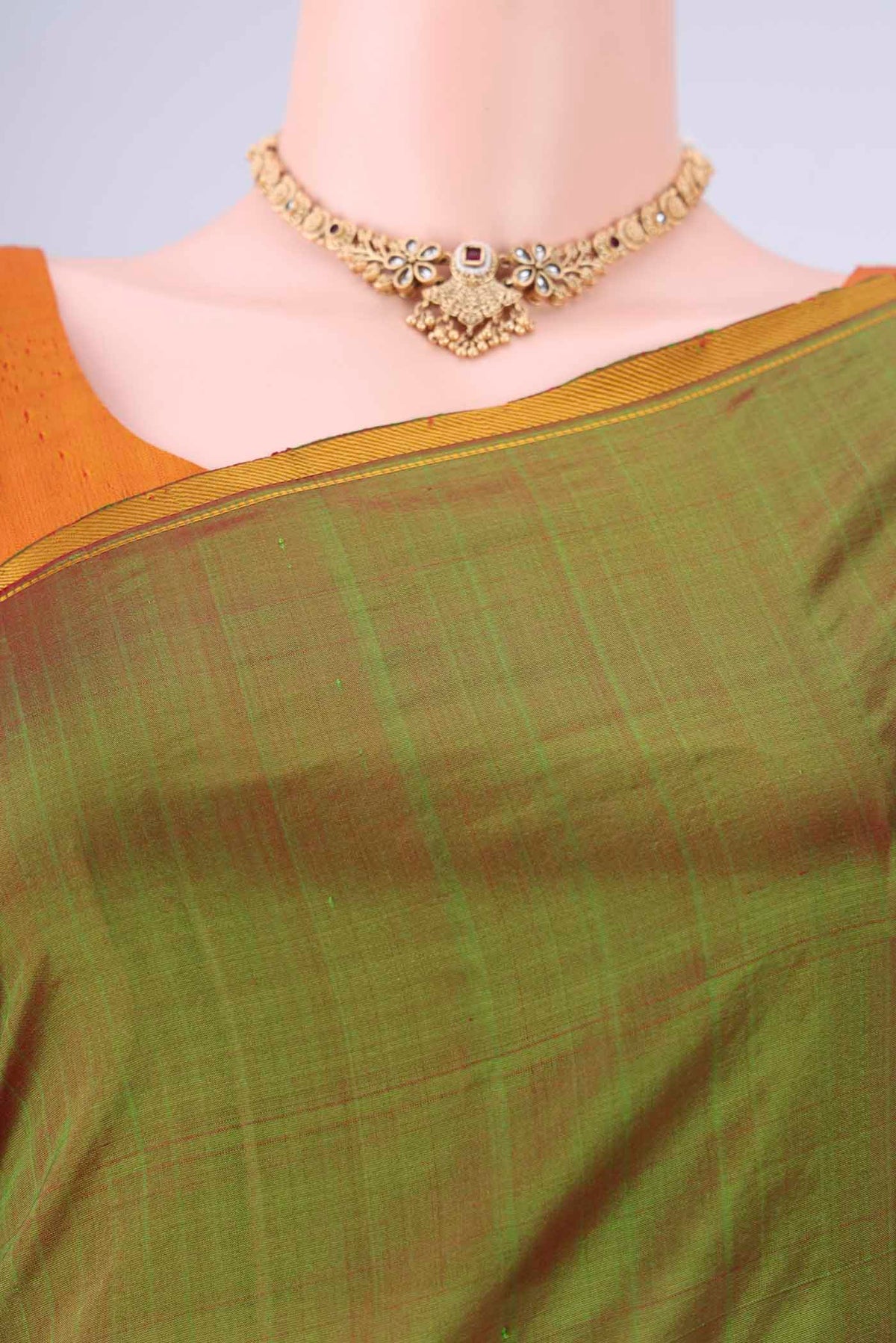 Border image of Light Green Kanchipuram Silk Saree with Plain Body and Thread Border. 